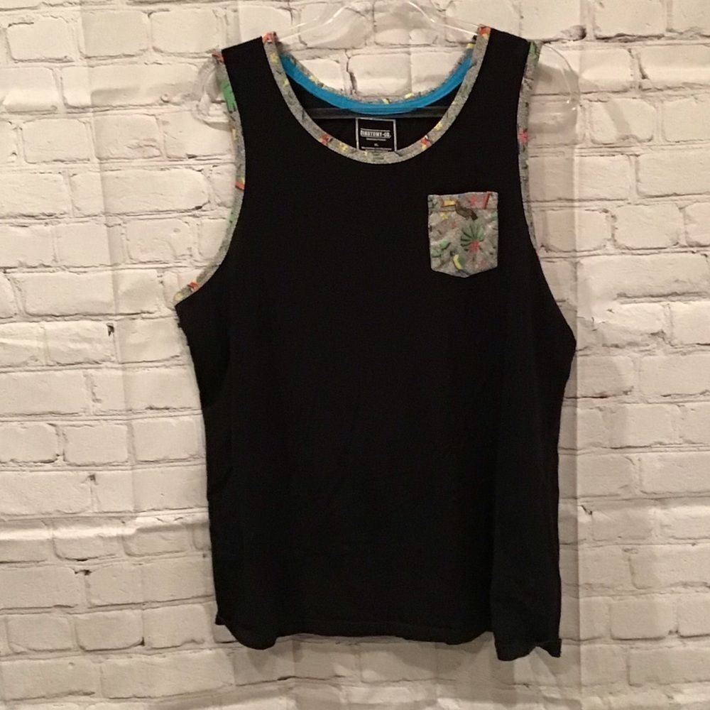 Dikotomy Co. Tank in Excellent Condition